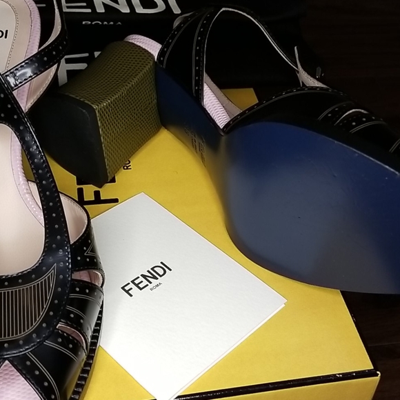 FENDI SHOES NEVER WORN - Picture 4 of 4